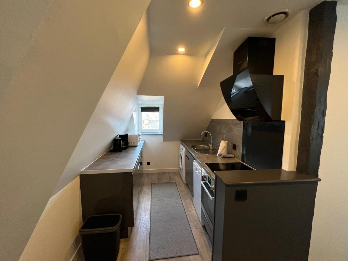 Le Vieux Laval Lägenhet Laval  Exteriör bild